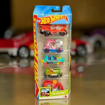 Hotwheels 5'li Araba Seti Jbj88