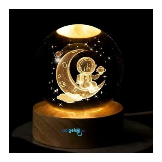 3d Aydaki Astronot Işıklı Cam Küre 8 Cm