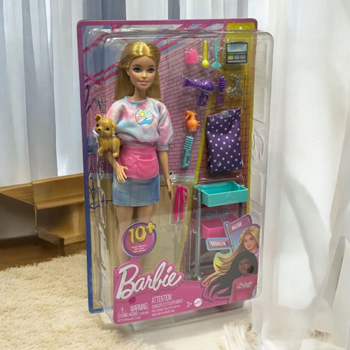 Barbie Malibu Stilist Bebek Oyun Seti