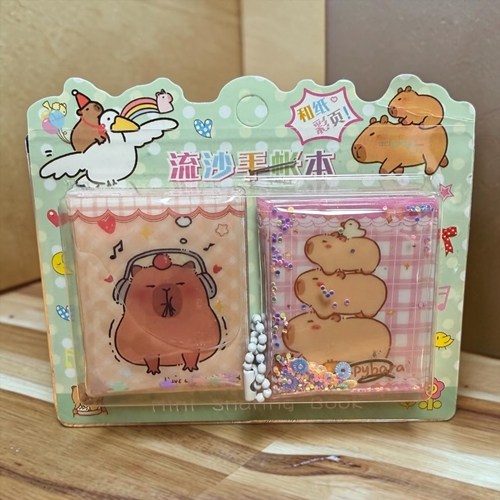 Capy Bara Sulu Kapak Askılı Mini Not Defteri