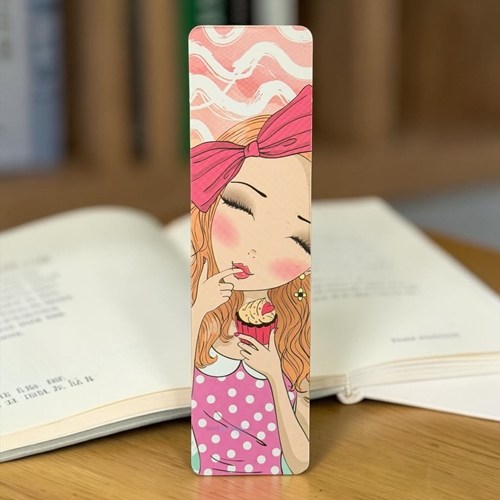 Dokuz Cupcake’li Kız Kitap Ayracı