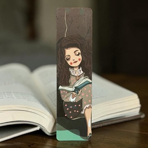 Dokuz Kitap Okuyan Kız Kitap Ayracı