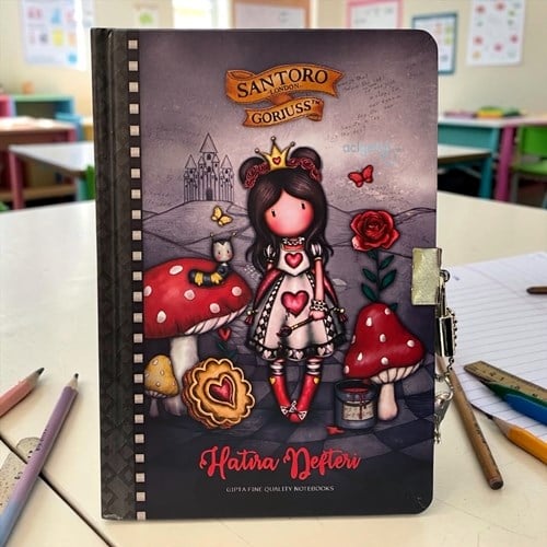 Gıpta Santoro Gorjuss Kilitli Hatıra Defteri 14x20 Cm 96 Yaprak Çizgili