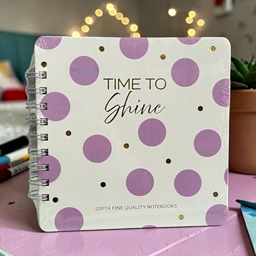Gıpta Time Sert Kapak Defter 100 Yp Çizgili 16x16 Cm