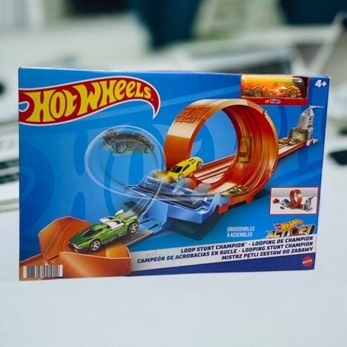 Hot Wheels Şampıyonluk Parkuru Çember Akrobasi Yarış Seti