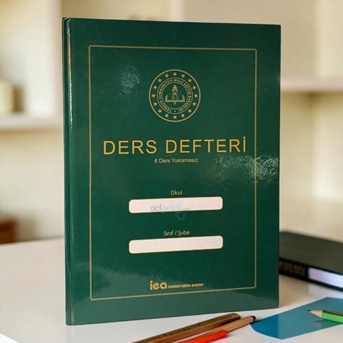 İea 8 Ders Yoklamasız Kuşe Sınıf Defteri Yeşil