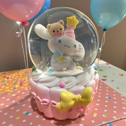 Kar Küresi Cinnamoroll 100 Mm Püskürtmeli Işıklı Müzikli