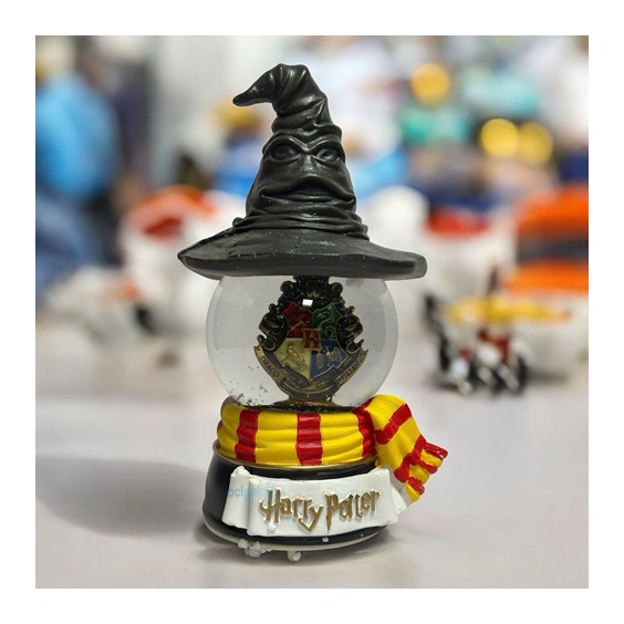 Kar Küresi Harry Potter Hogwarts 100 Mm Püskürtmeli Işıklı Müzikli