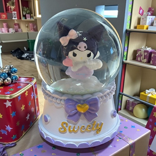 Kar Küresi Kuromi 60'ml Işıklı