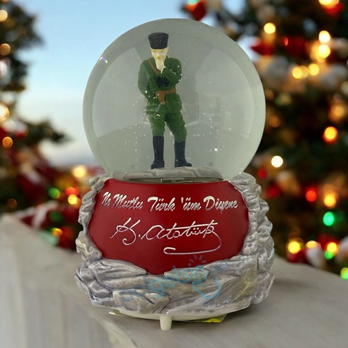 Kar Küresi M.kemal Atatürk 100 Mm Püskürtmeli ,ışıklı ,müzikli