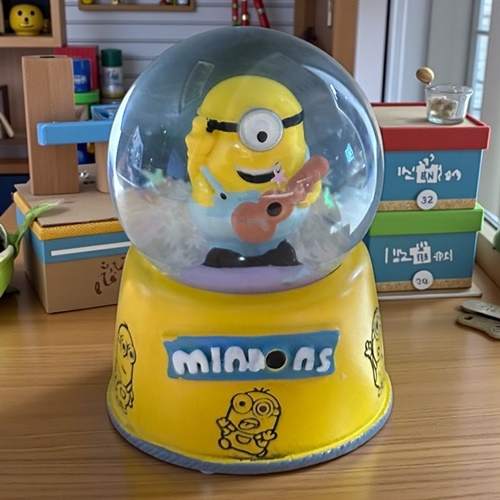 Kar Küresi Mini Işıklı Minion