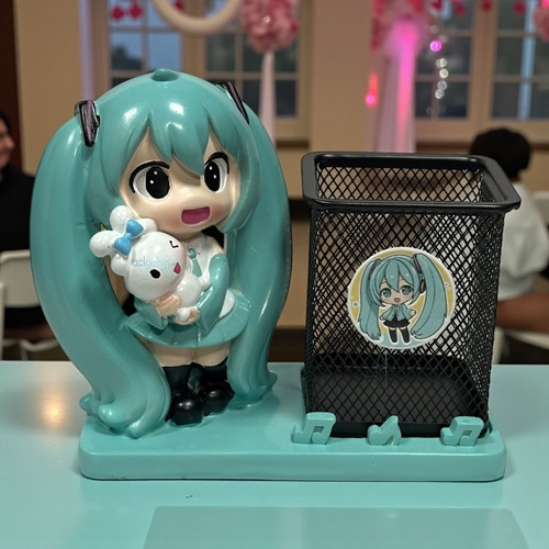 Masa Üstü Hatsune Miku Kalemlik Tavşanlı