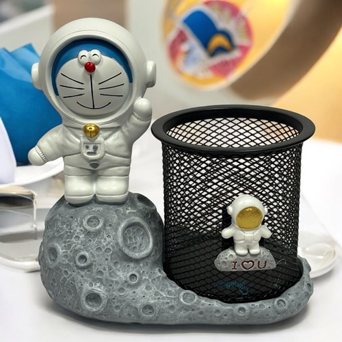 Masa Üstü Kalemlik Doraemon Astronot