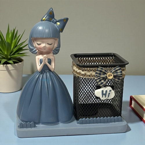 Masa Üstü Sevimli Kız Kalemlik