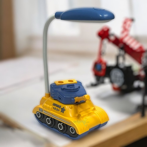 Masaüstü Tank Temalı Kalemlik Led Lamba Sarı