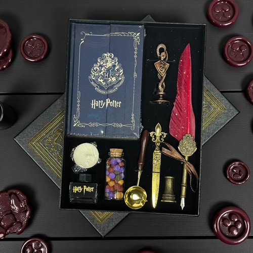 Nostaljik Harry Potter Kırmızı Tüylü Kaligrafi Kalem Defter Ve Mühür Seti