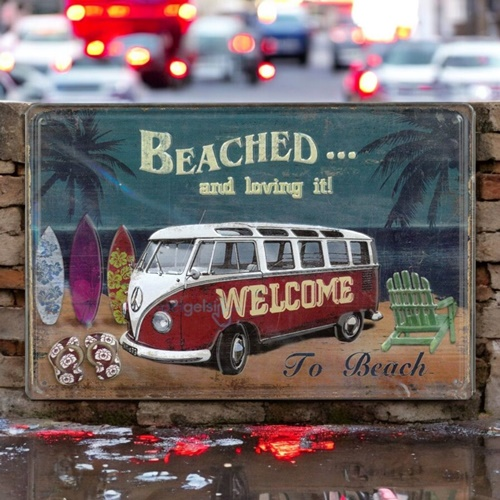 Retro Beached And Loving İt Metal Kabartma Plaka