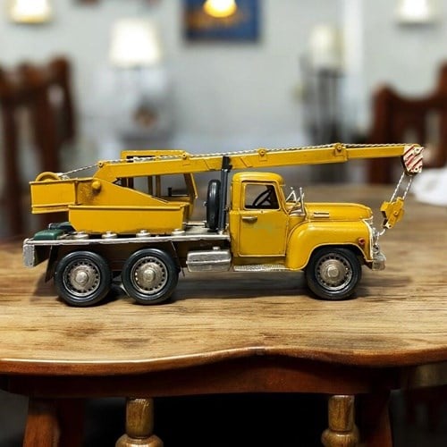 Retro Dekoratif Metal Vinç Kamyonu Modeli
