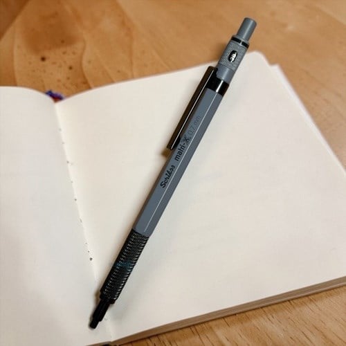 Scrikss Matrı-x  Versatil Uçlu Kalem 0.7 Mm Gri