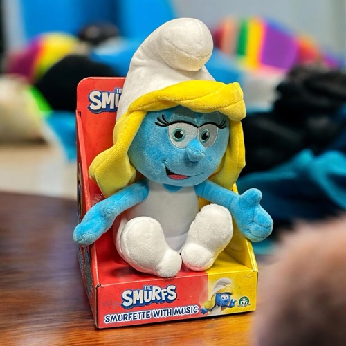 Şirinler Peluş Şirine Puf Sesli 30 Cm 18m+