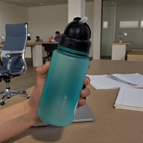 Uzspace 350 Ml Silikon Gövde Trıtan Su Matarası Açık Mavi 3024