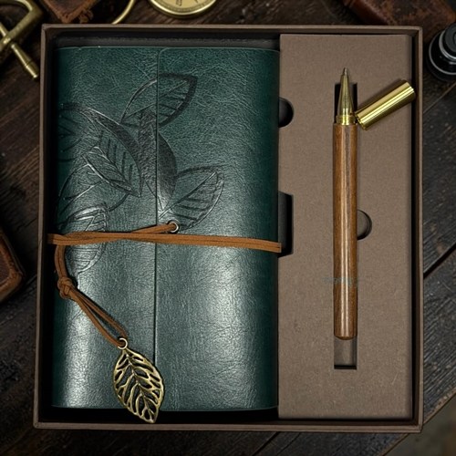 Vintage Yeşil Deri Kapaklı Yaprak Baskılı Kraft Defter Ve Tükenmez Kalem