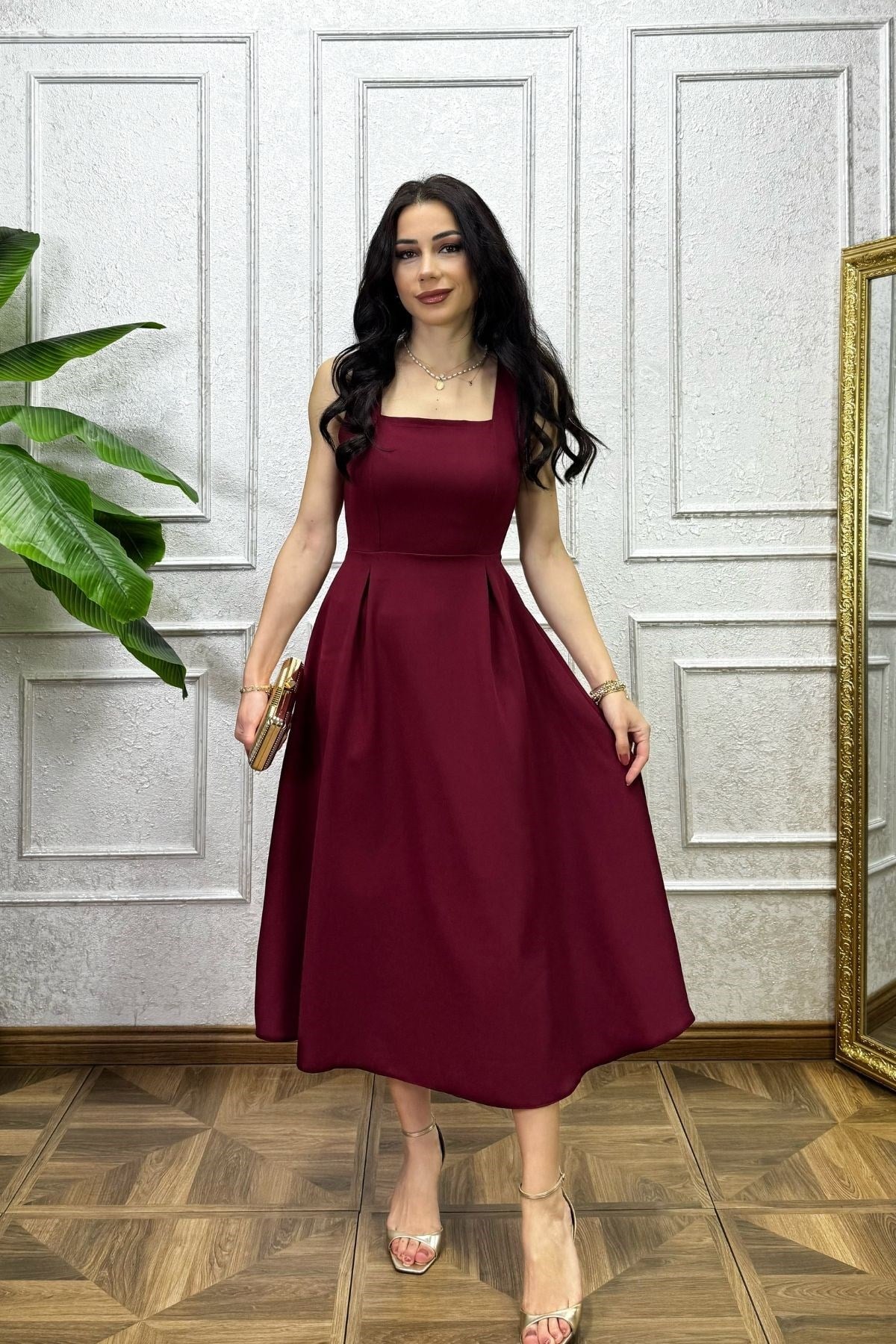Bordo Beli Pile Detaylı Kalın Askılı Elbise