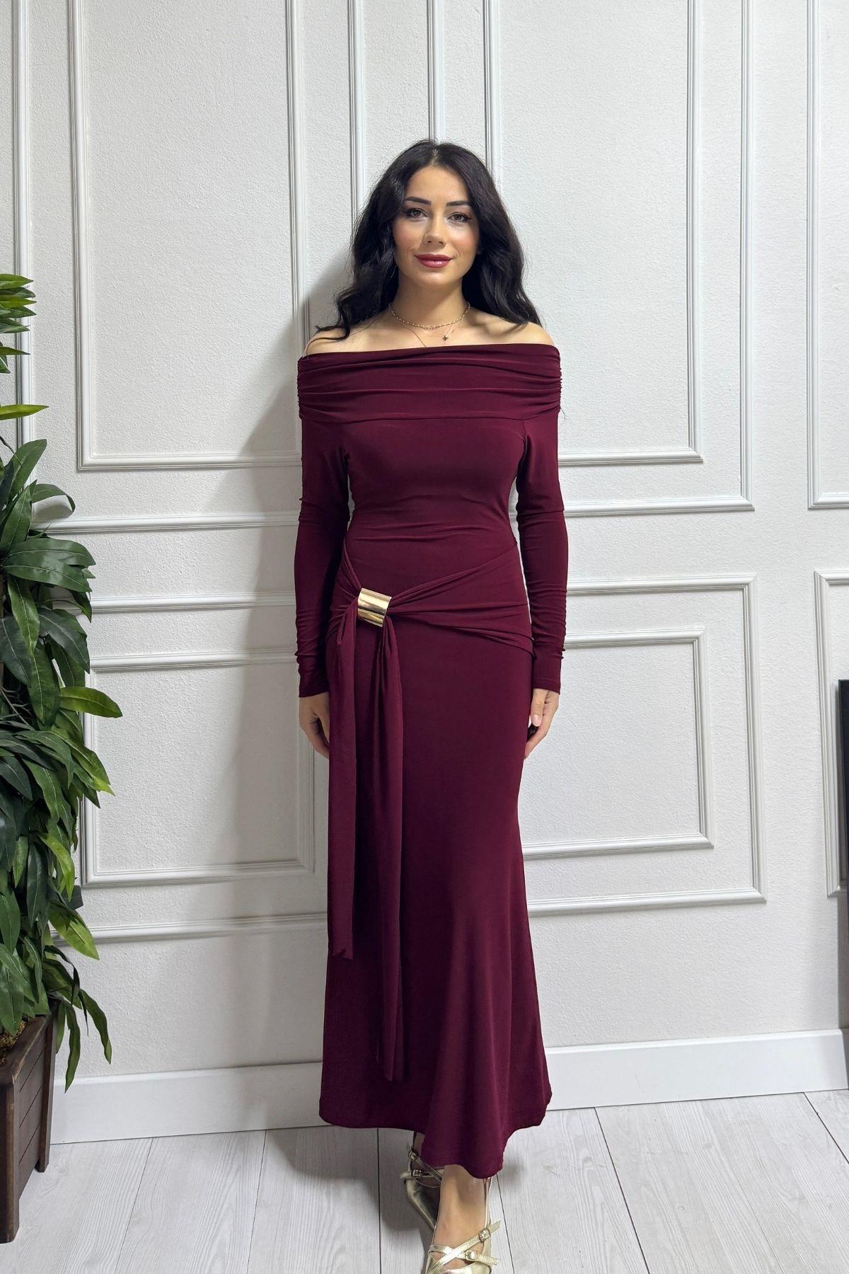 Bordo Beli Toka Detay Madonna Yaka Sandy Elbise