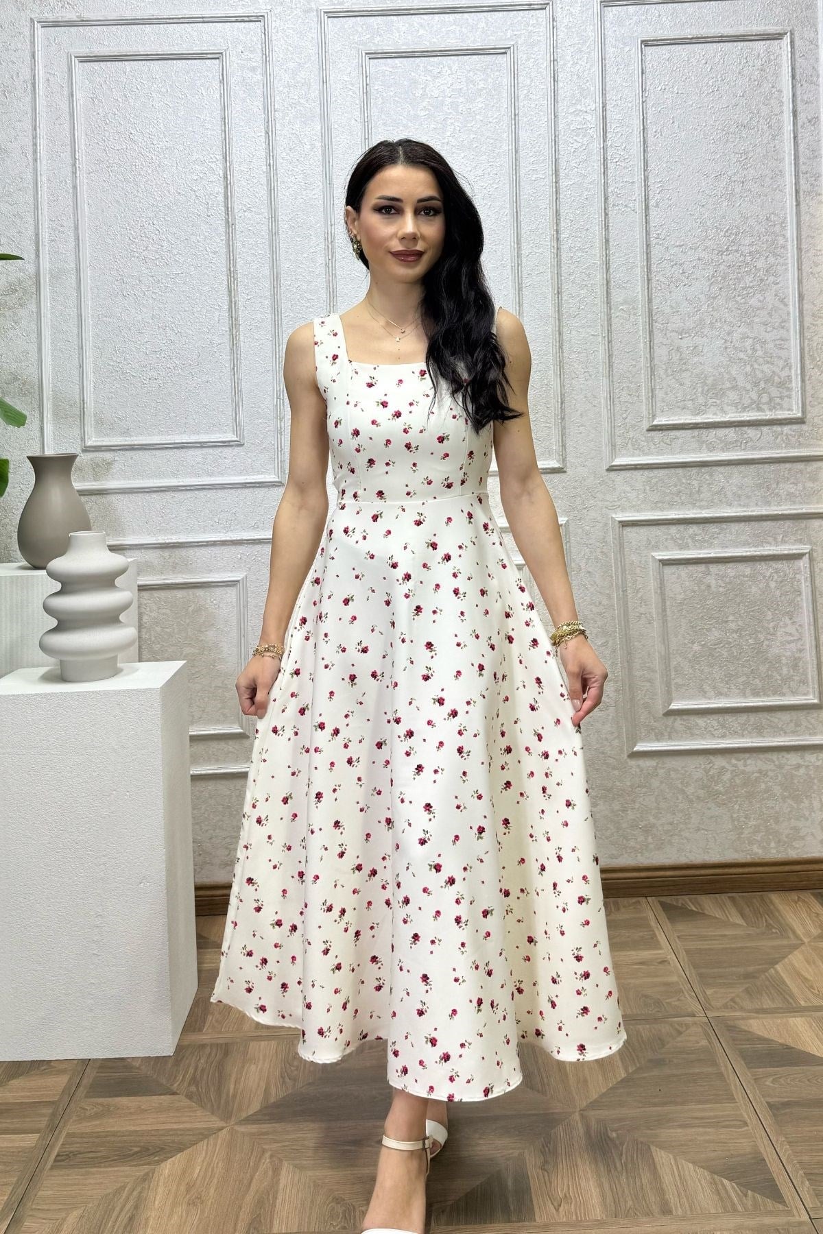 Ekru Çıtır Çiçek Desenli Füsun Elbise