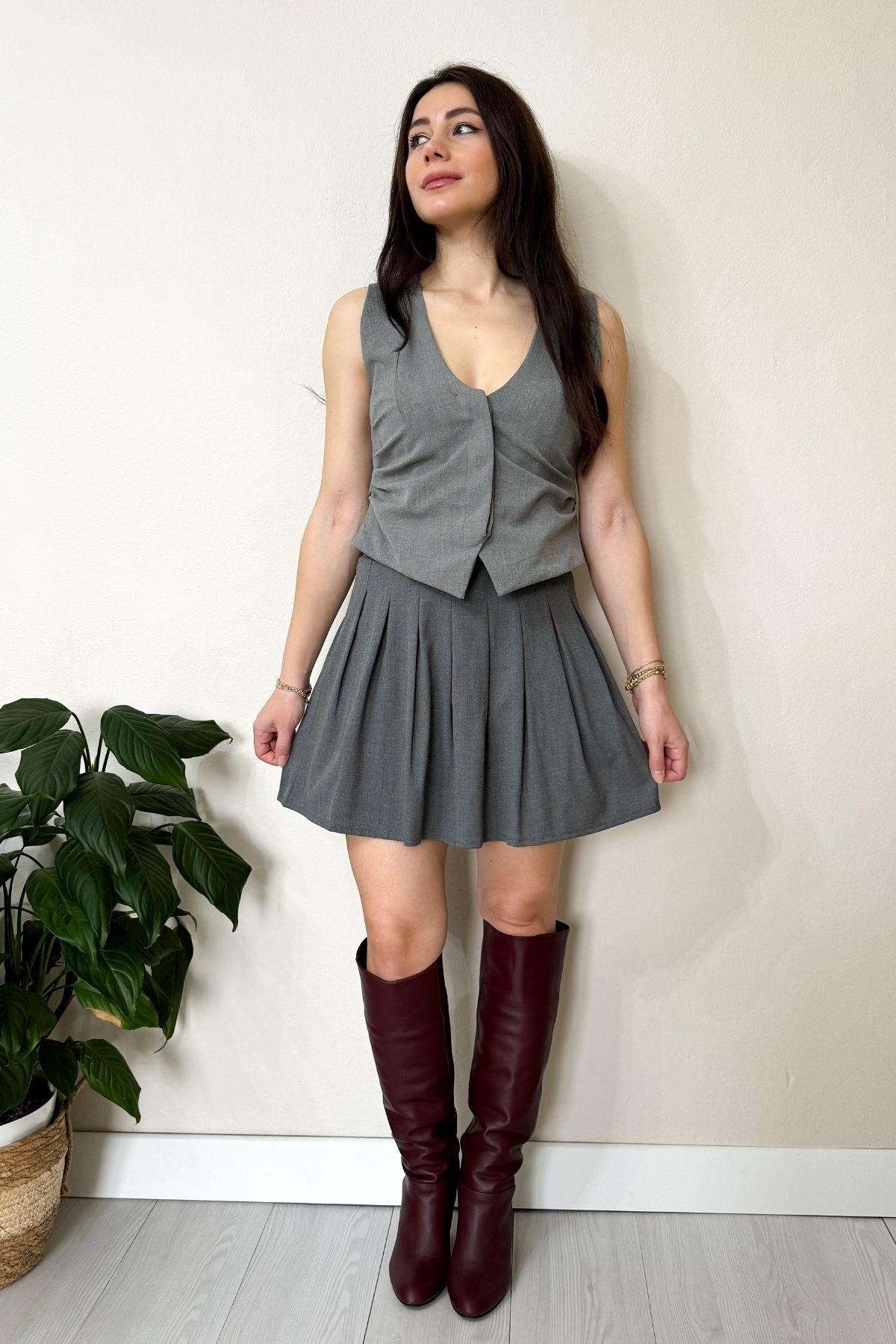 Gri Gizli Düğmeli Beli Drapeli Yelek