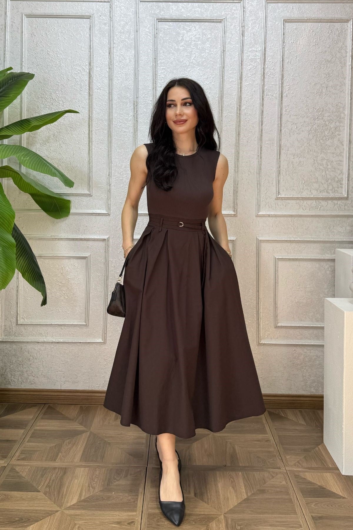 Kahve Üstü Kaşkorse Eteği Poplin Kemerli Elbise
