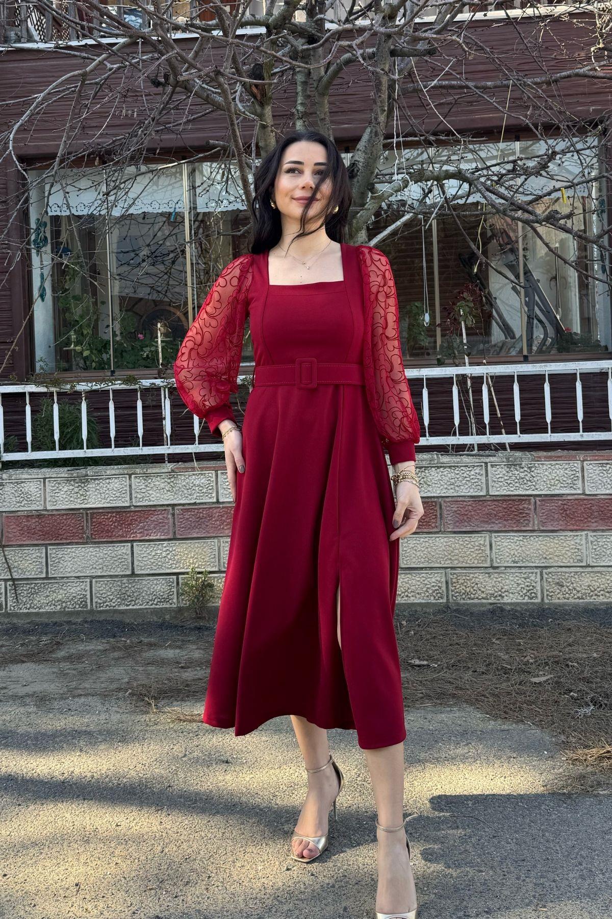 Kırmızı Kemerli Kolları Desenli Tül Elbise