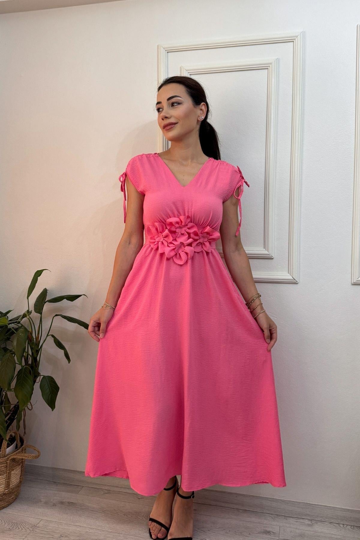 Pembe Beli Gül Broşlu Müslin Elbise