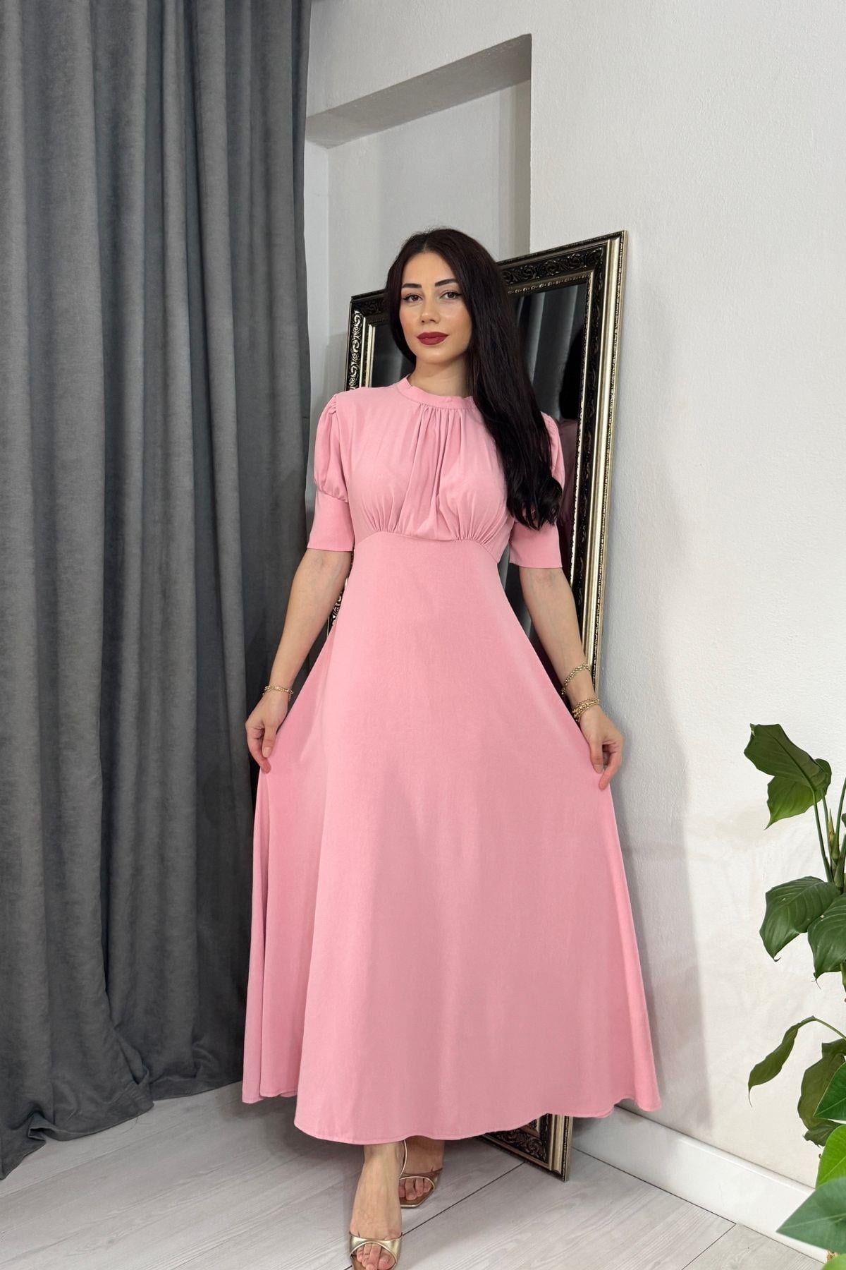 Pembe Göğsü Büzgülü Yakası Bağlama Detay Krep Elbise