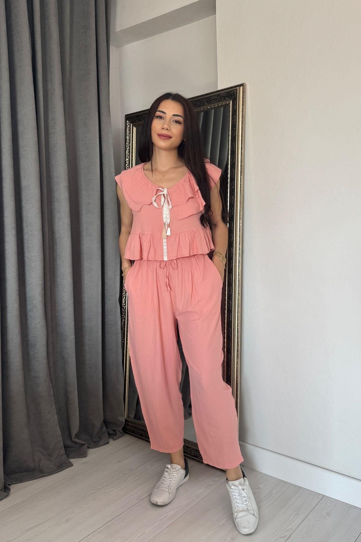Pembe Omzu Volanlı Güpür Detaylı Takım