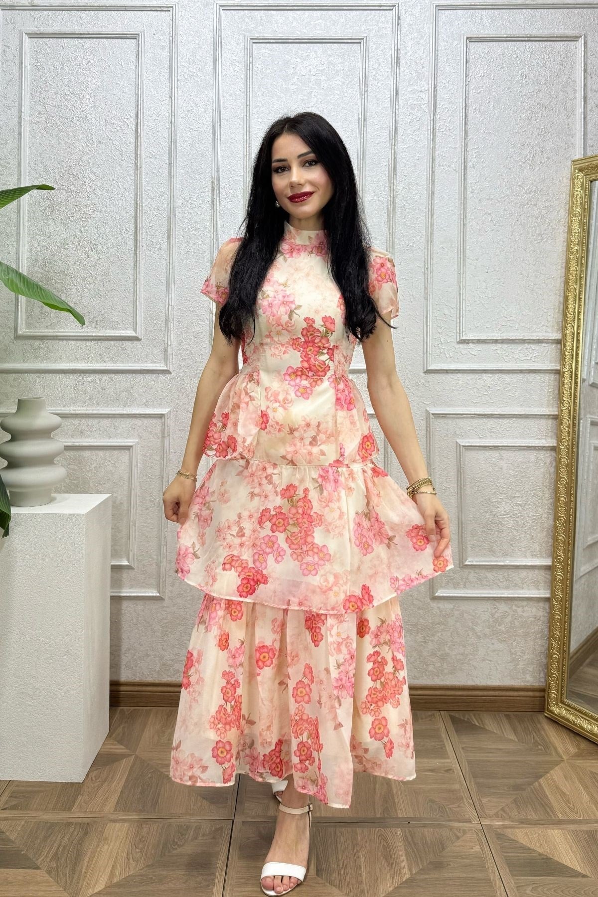 Pembe Soft Çiçekli Arkası Bağlamalı Eteği Volanlı Elbise