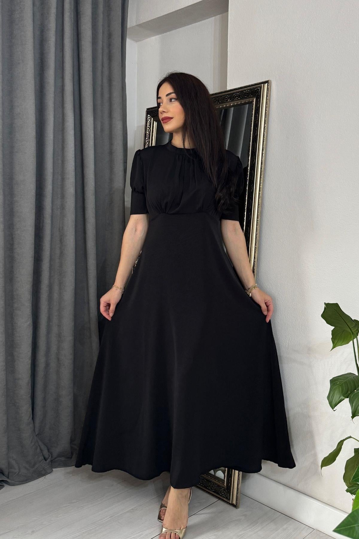 Siyah Göğsü Büzgülü Yakası Bağlama Detay Krep Elbise