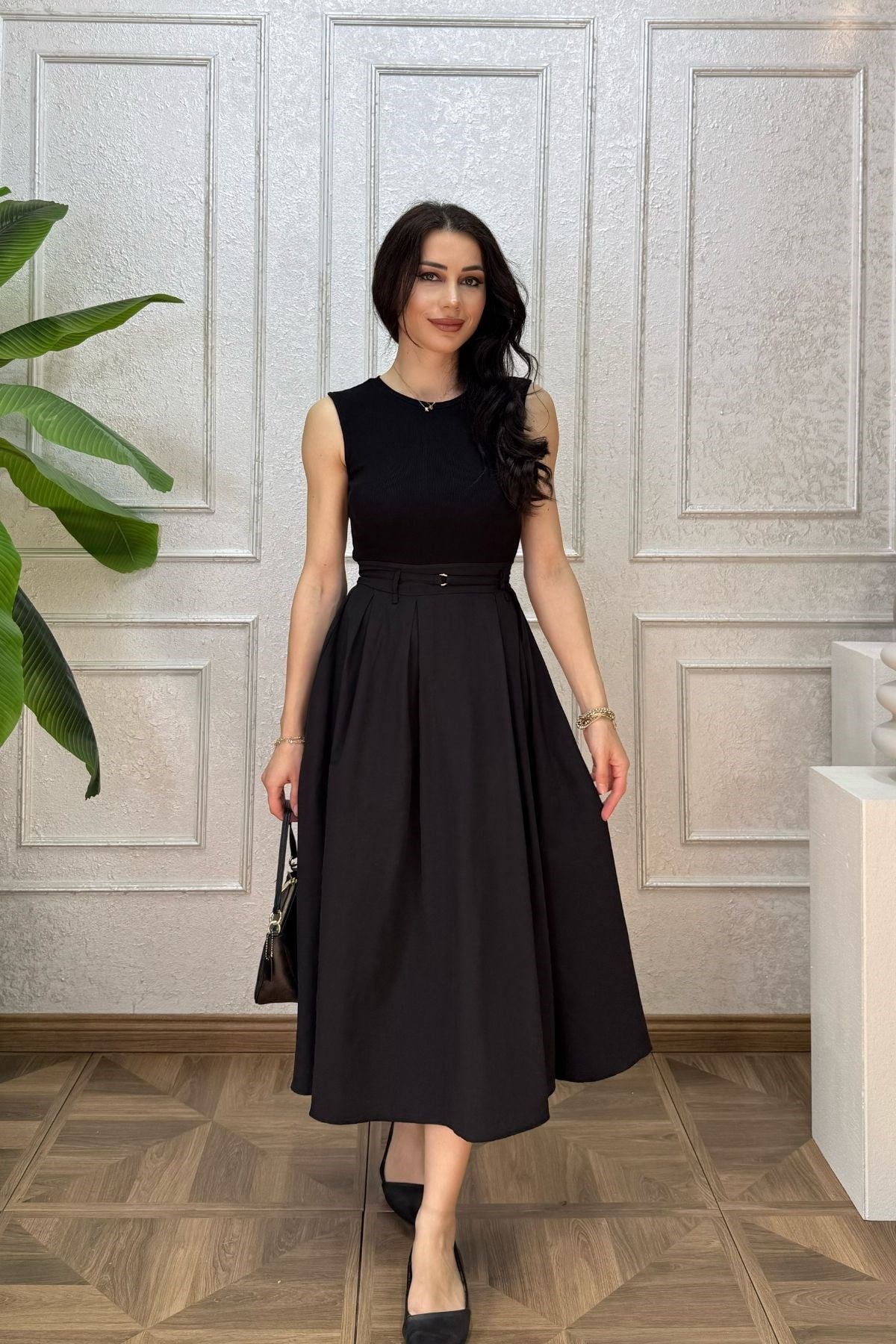 Siyah Üstü Kaşkorse Eteği Poplin Kemerli Elbise