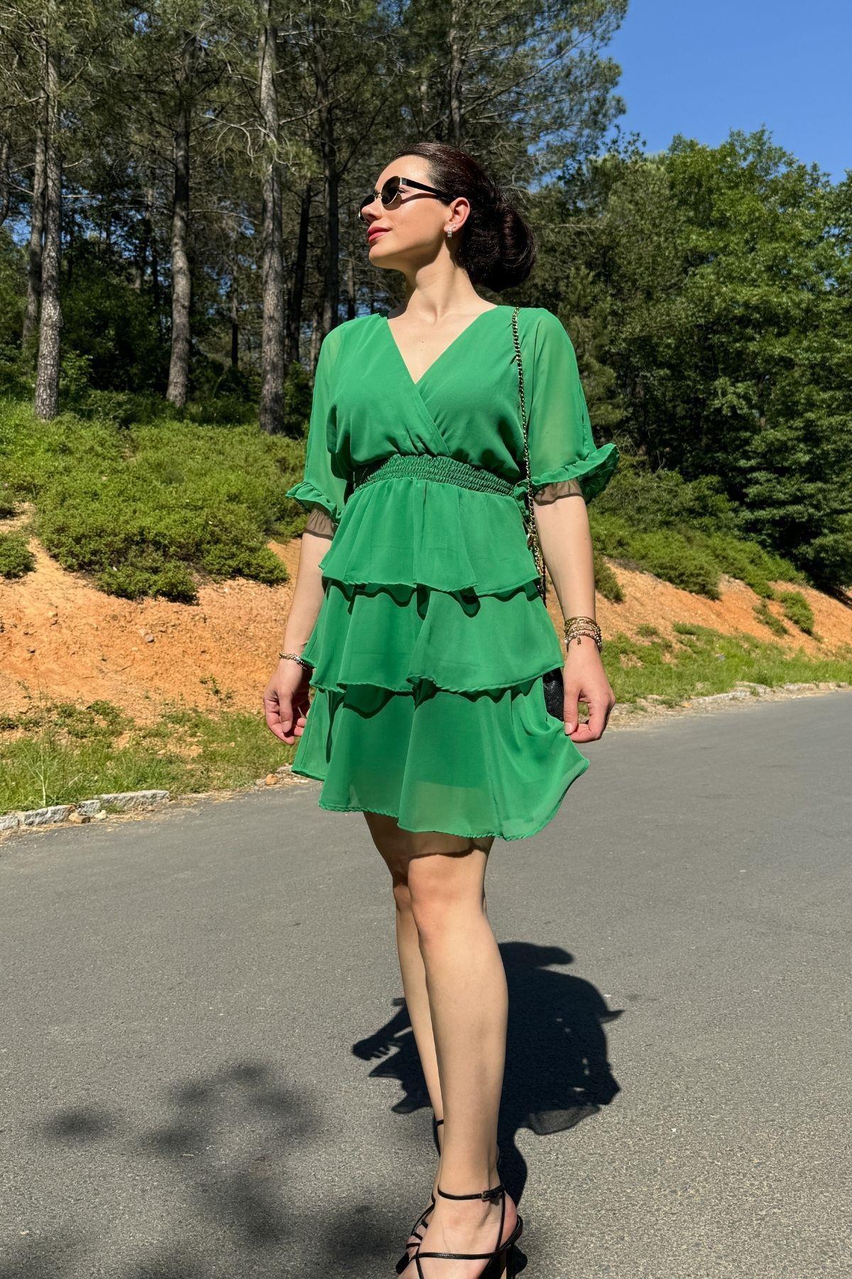 Yeşil Kat Kat Etek Beli Gipeli Şifon Elbise