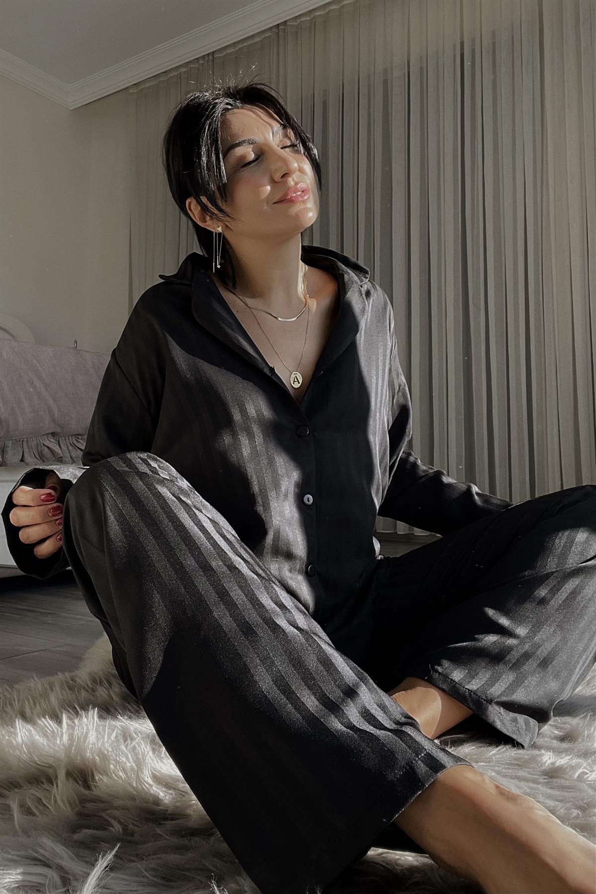 Siyah Dokulu Saten Pijama Takımı