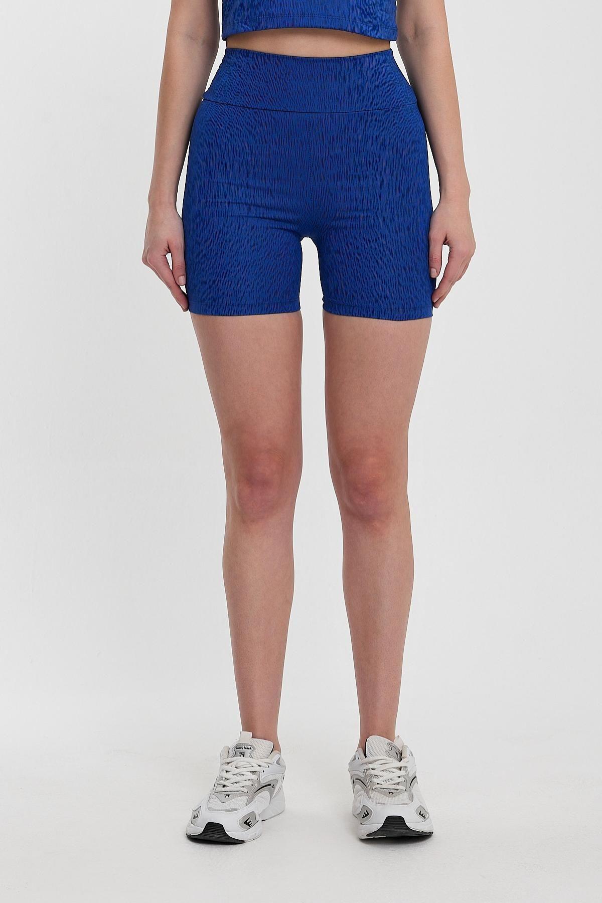 Kadın TrendSculpt Çizgili Fitness Esnek Spor Mini Tayt
