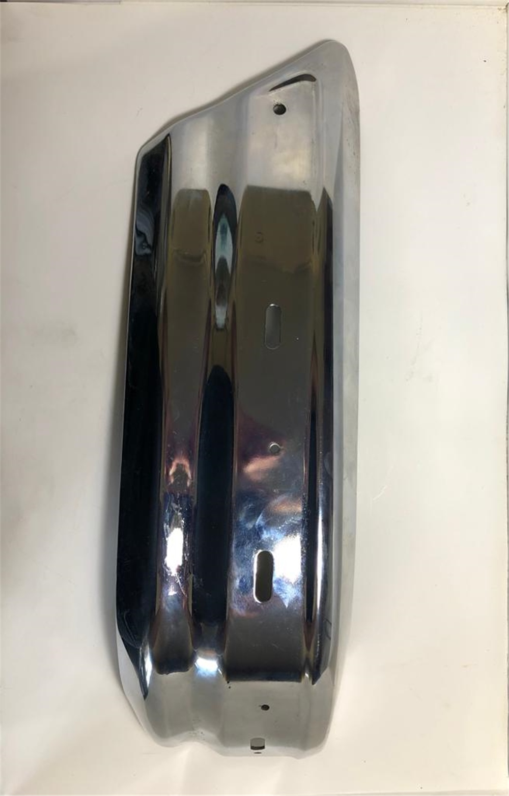 Ön Sağ Tampon Köşesi