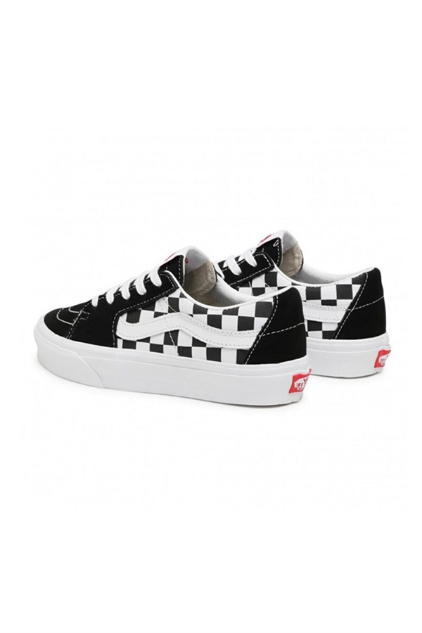 UA Sk8-Low Unisex Sneaker