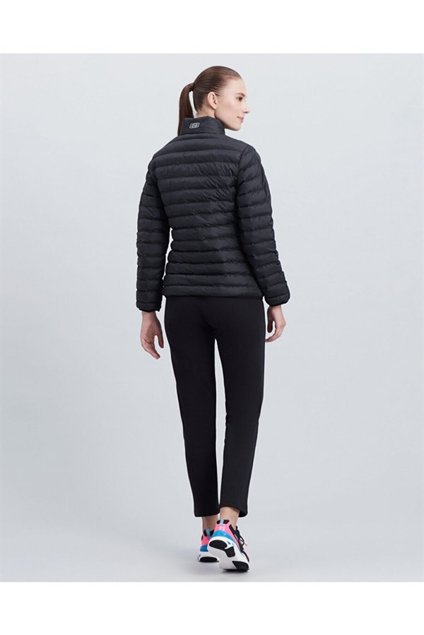 W Turtle Neck Essential Jacket