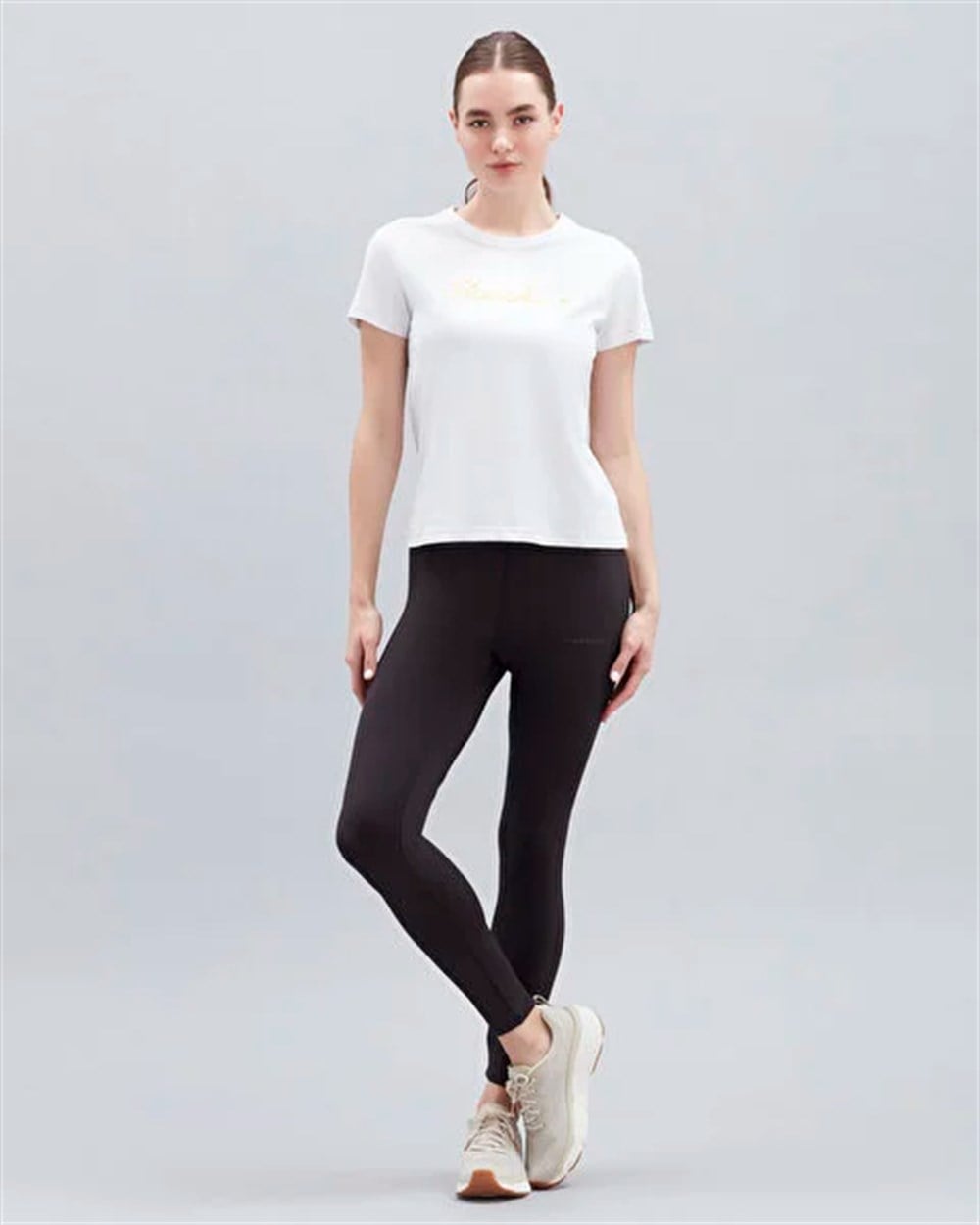Skechers W Graphic Tee Shiny Logo T-Shirt Kadın Beyaz Günlük T-shirt - S221180-102