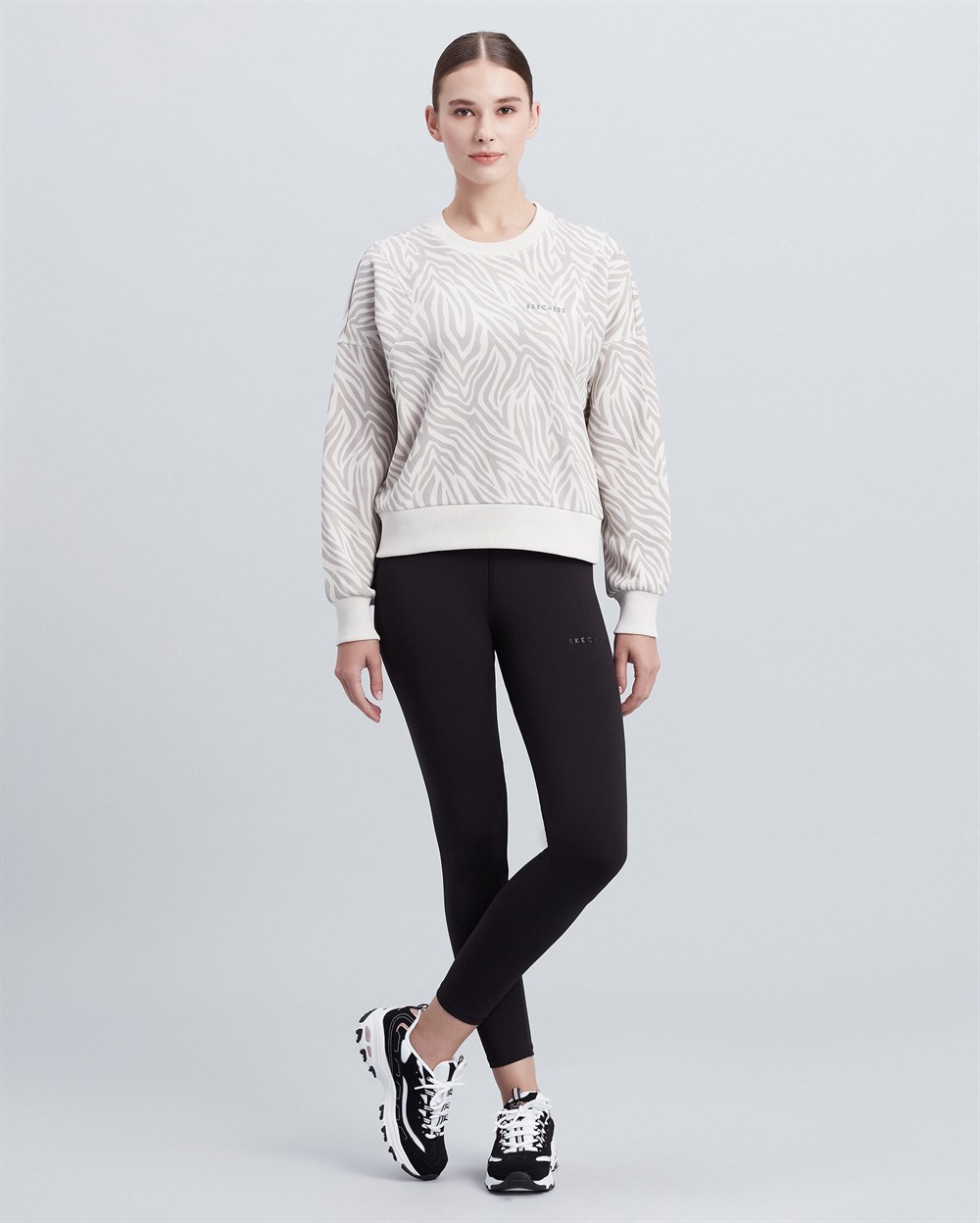 Skechers W Printed Sweatshirt Kadın Gri Sweatshirt - S212057-043