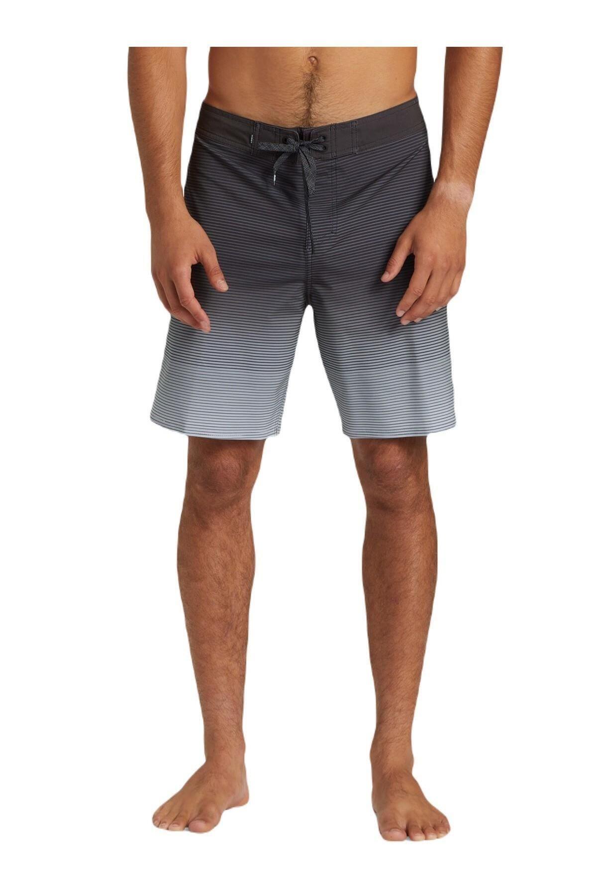 Surfsilk Massive 18 Erkek Şort