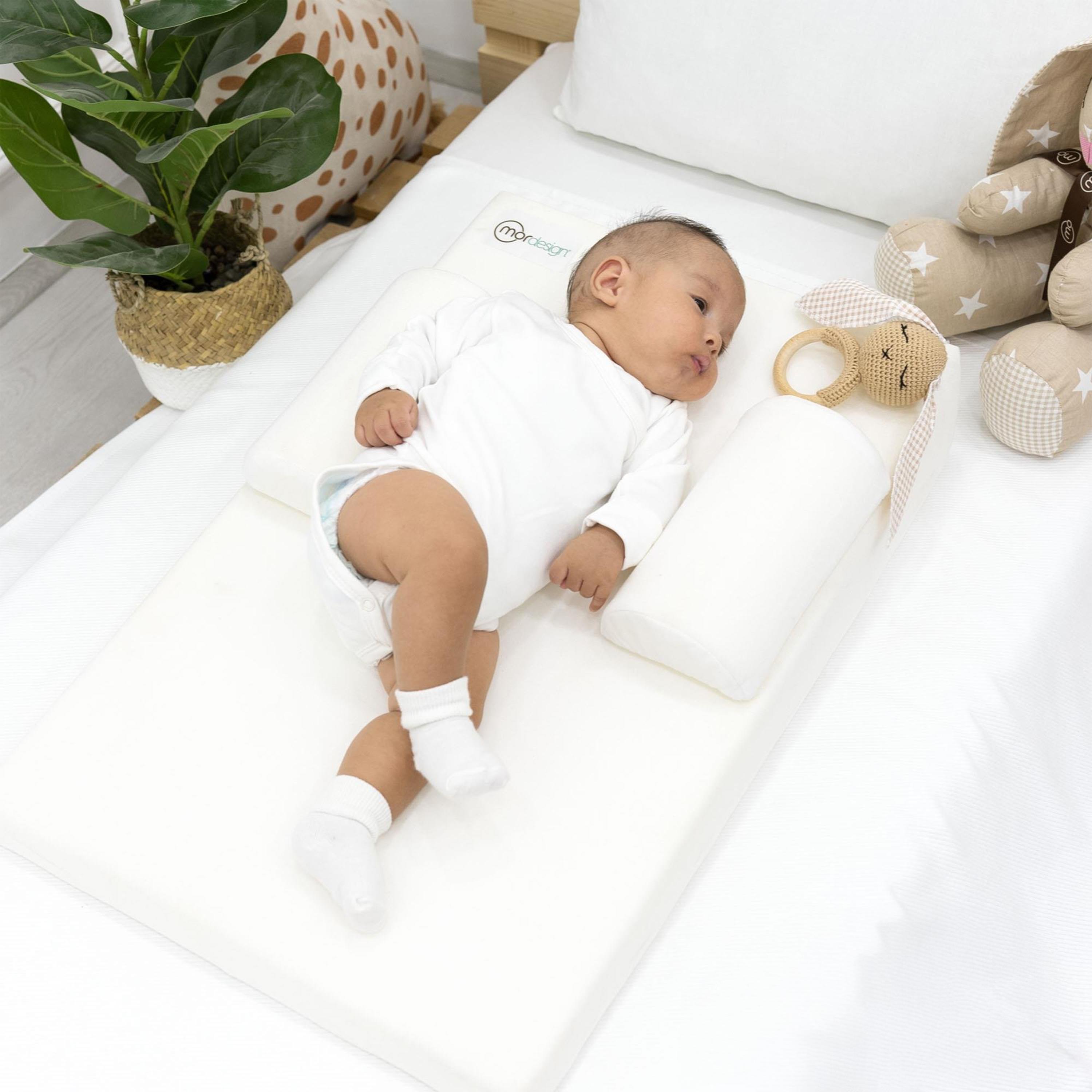 Bebek Yatağı, Yıkanabilir, Ayarlanabilir Yan Bariyer Yastıklı Reflü Yatağı