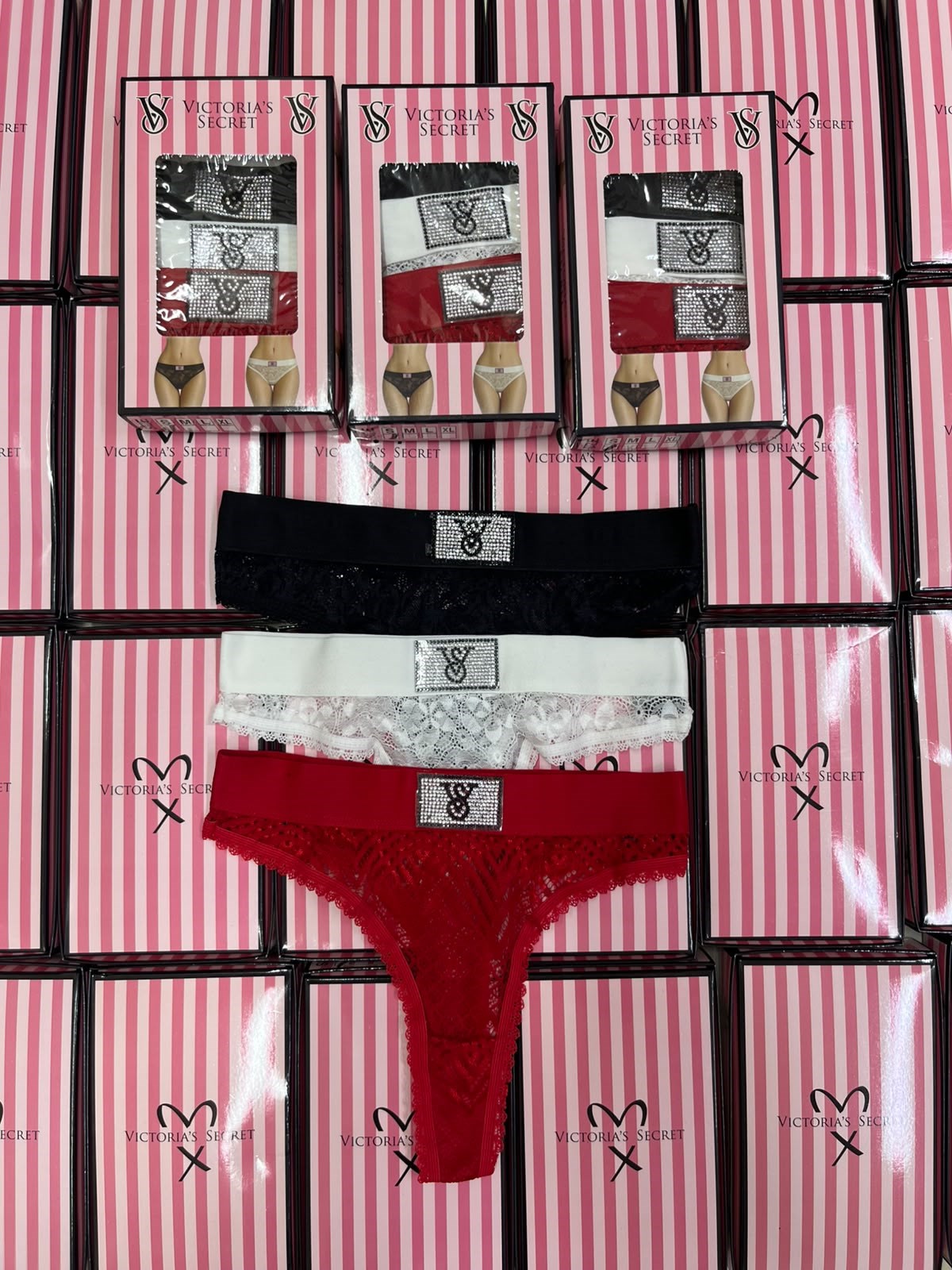 3 Paket 3'lü Taşlı Dantelli Kutulu Külot Set