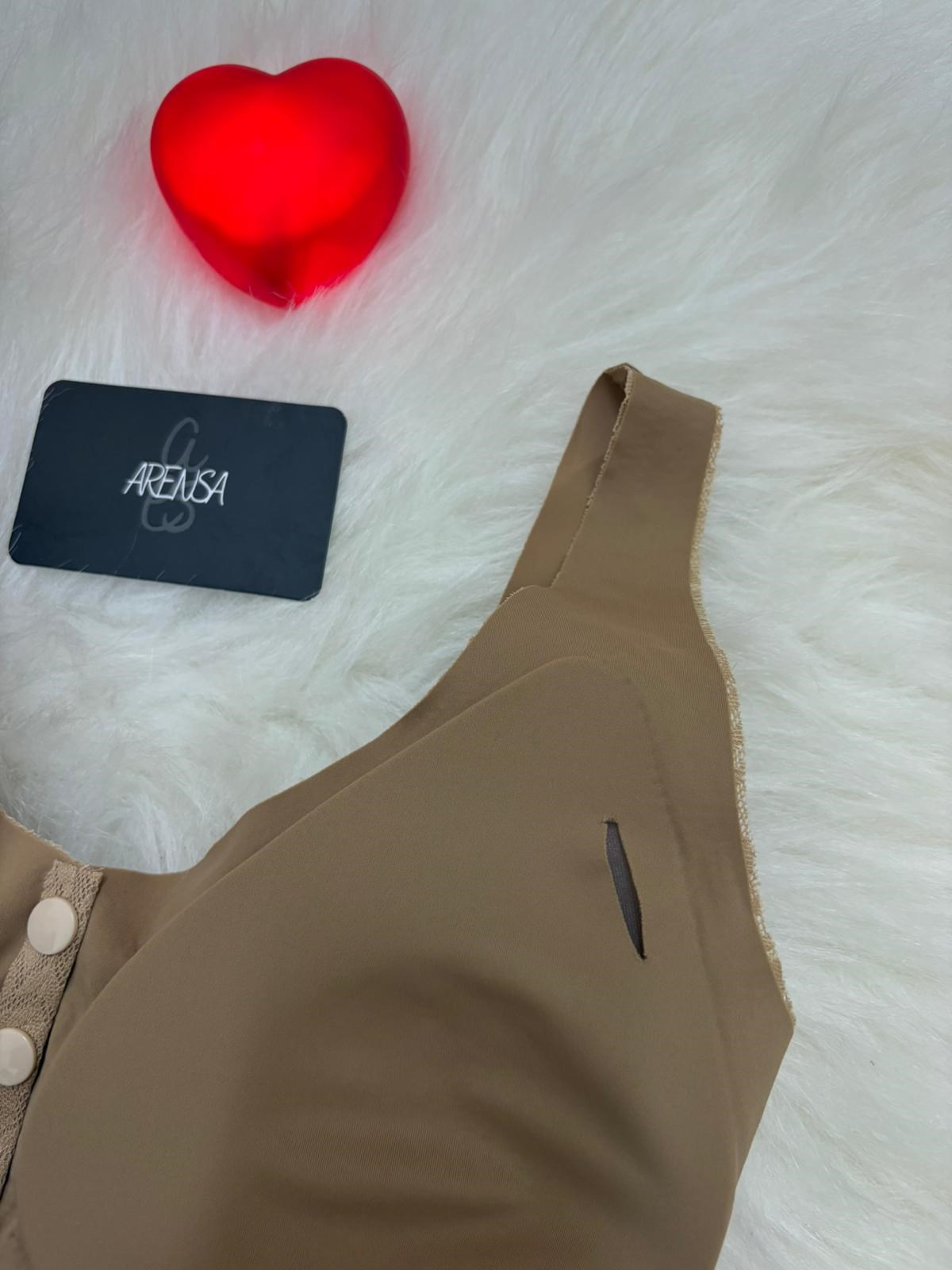 Kahverengi Dolgusuz Düğmeli Lazer Kesim Bralet